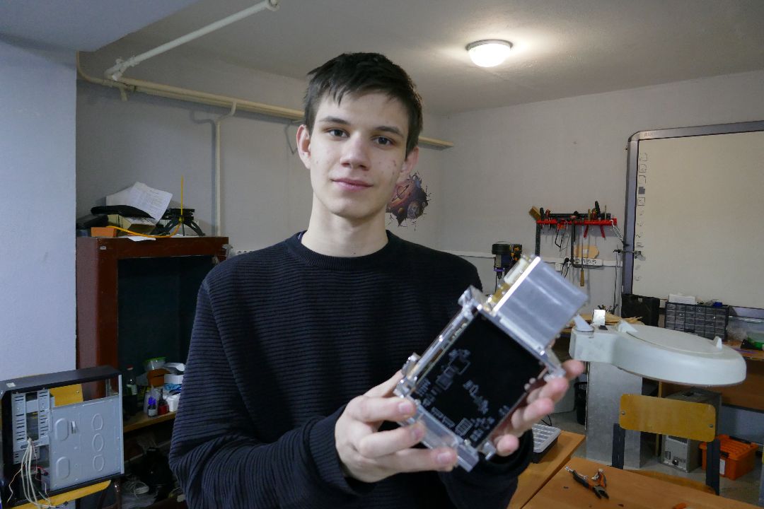 Спутник, Подольск, космос