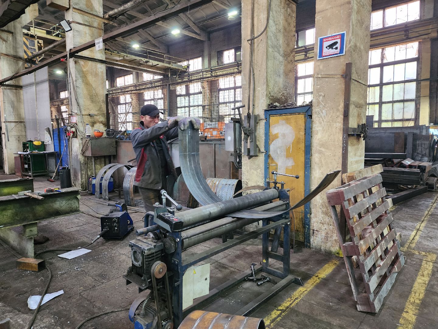 завод, премии, разработка