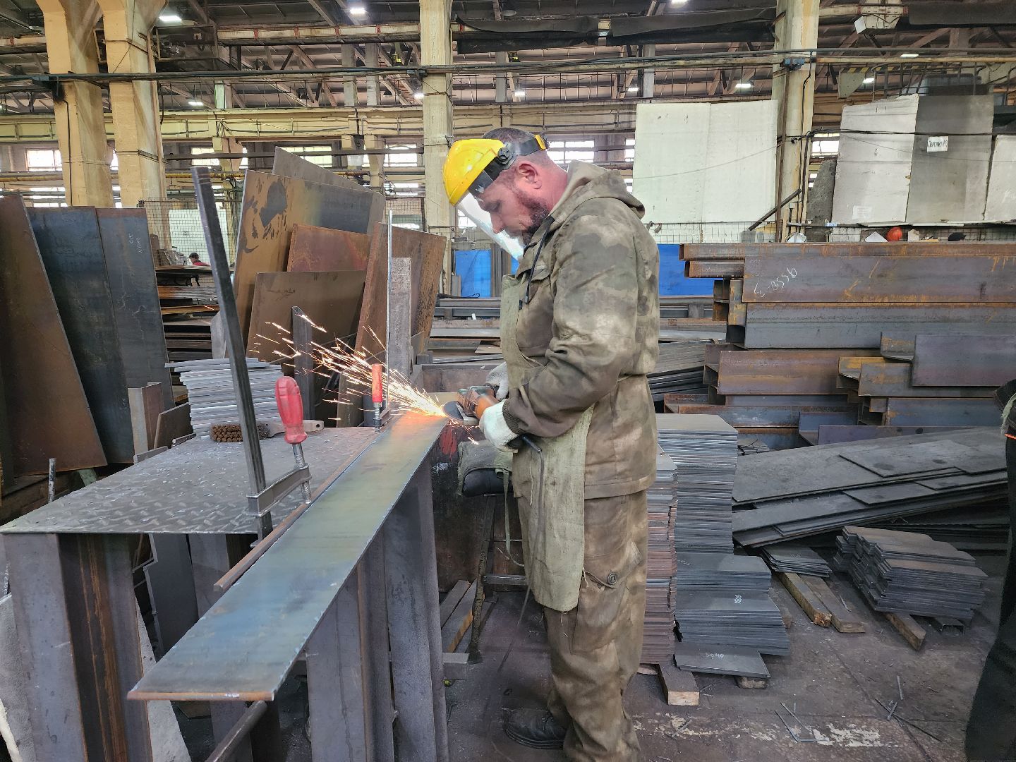 завод, премии, разработка