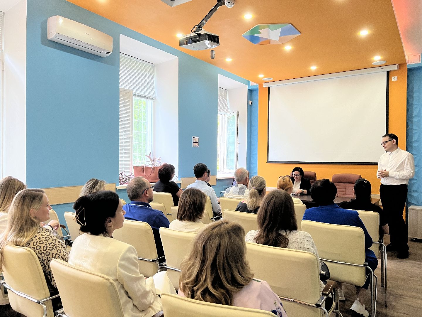 Химки, экономика, предприниматели, круглый стол, меры поддержки