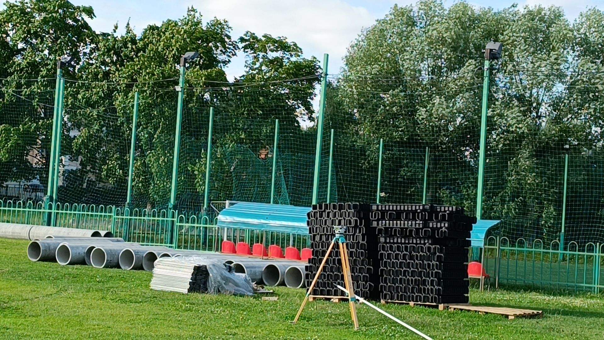 Лобня, спорт, стадион