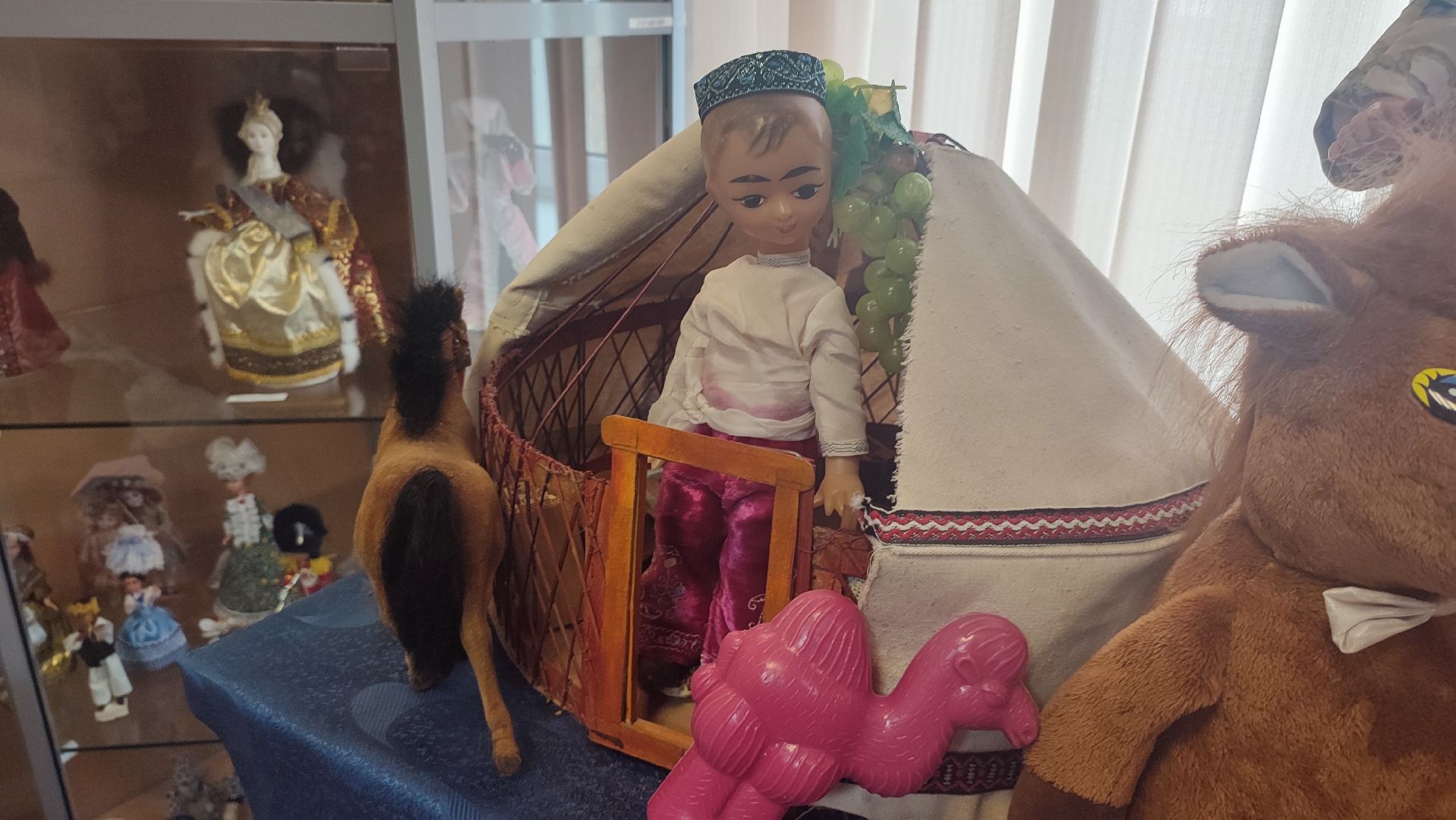 Кашира, музей кукол, барби, неваляшка, чебурашка