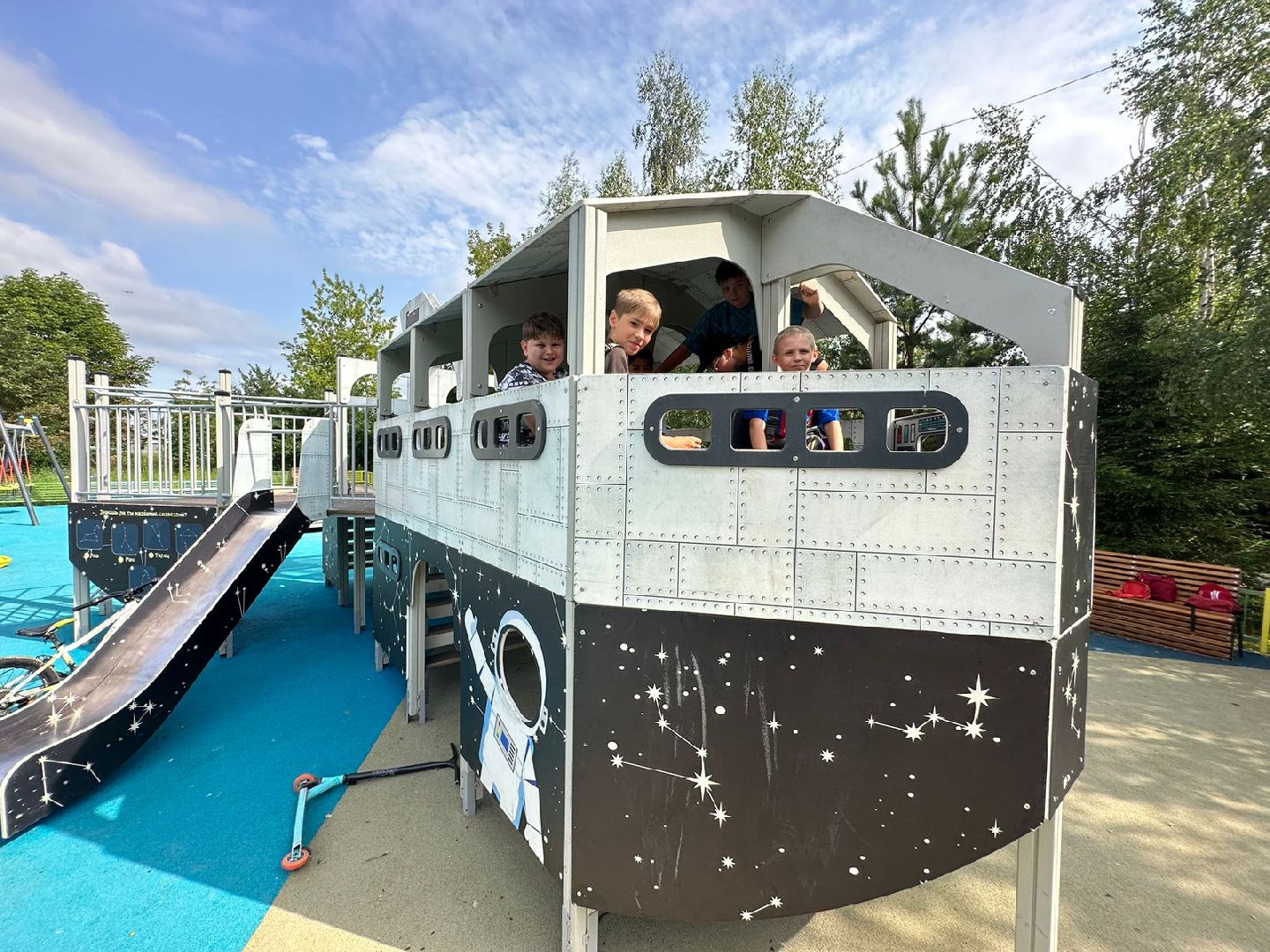 Губернаторская площадка, детский игровой комплекс, Софьино, Селятино