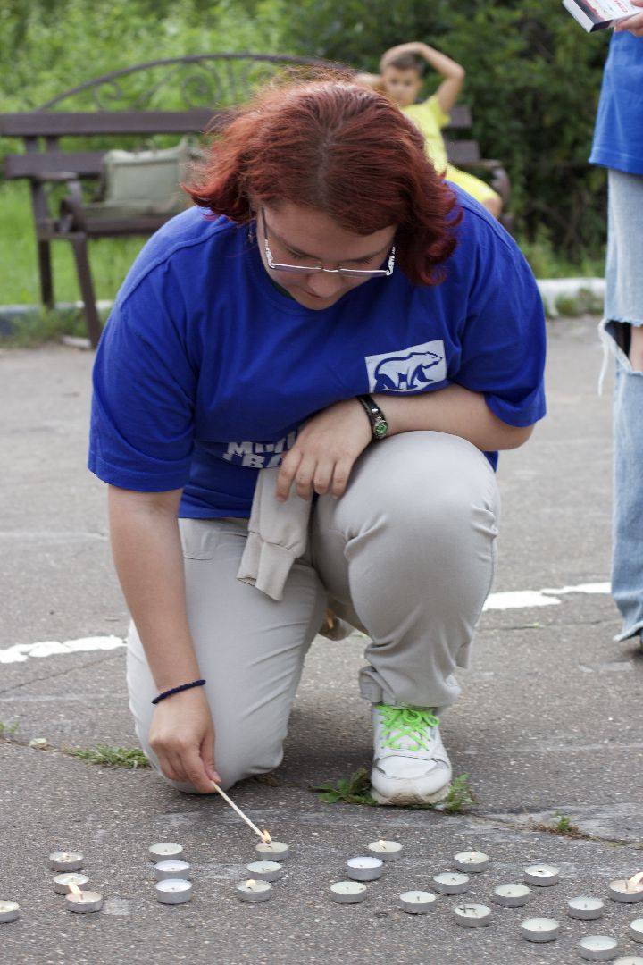 Лобня, митинг, свечи
