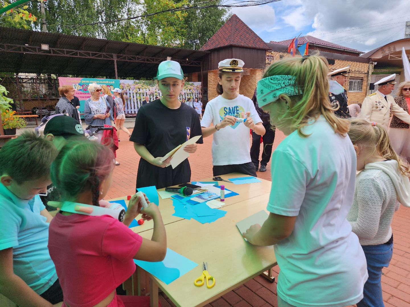 Павловский Посад, городской округ Павловский Посад, люди, лето, парк, дети, мастер-класс