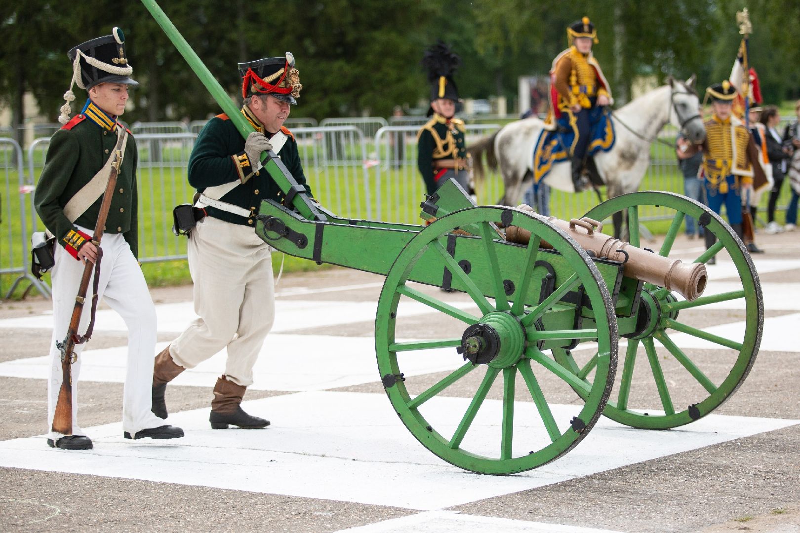 Можайск, Можайский городской округ, Подмосковье, Бородинский музей, живые шахматы, турнир, шахматы, гроссмейстер, реконструкторы, фигуры