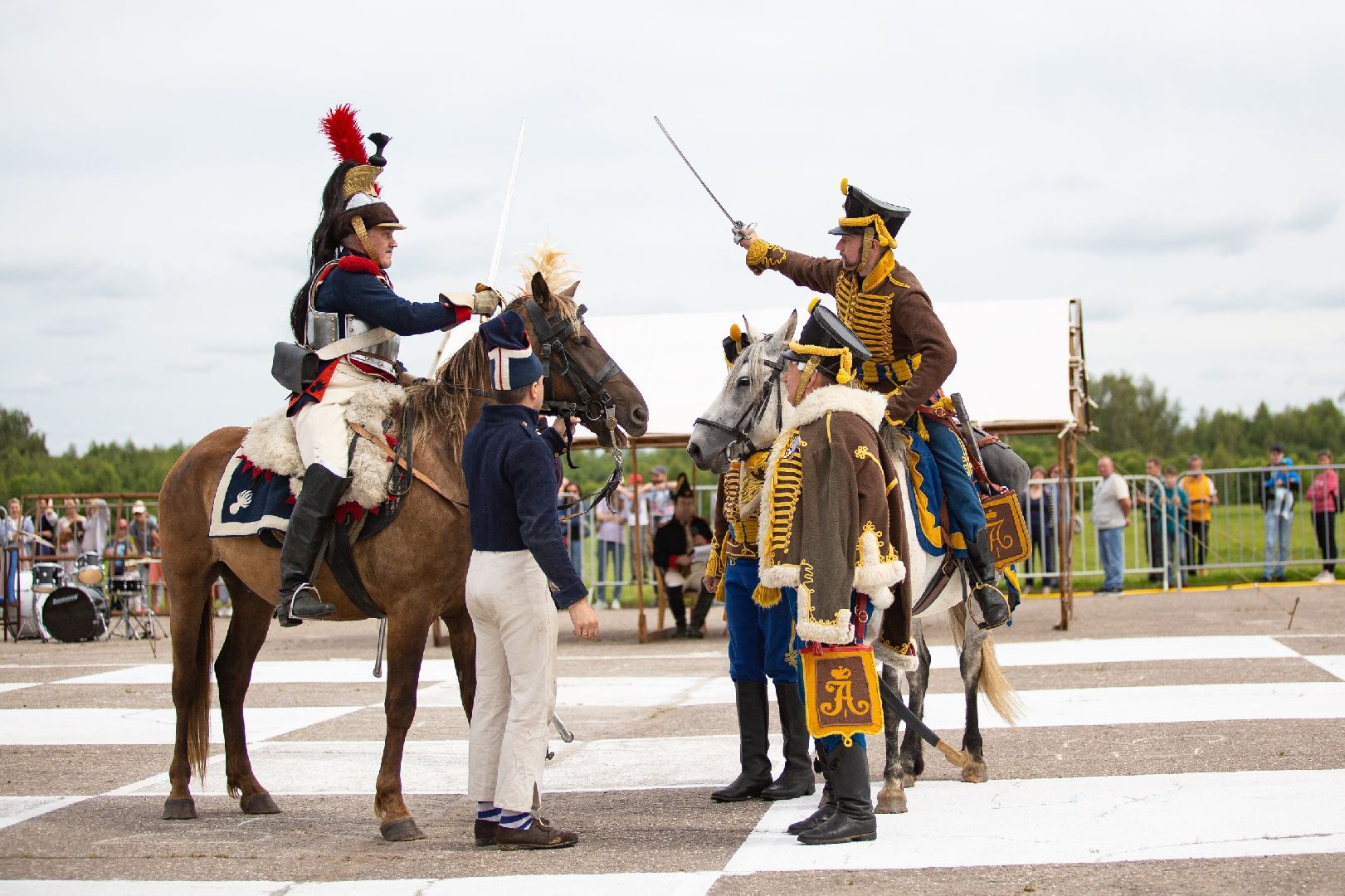Можайск, Можайский городской округ, Подмосковье, Бородинский музей, живые шахматы, турнир, шахматы, гроссмейстер, реконструкторы, фигуры