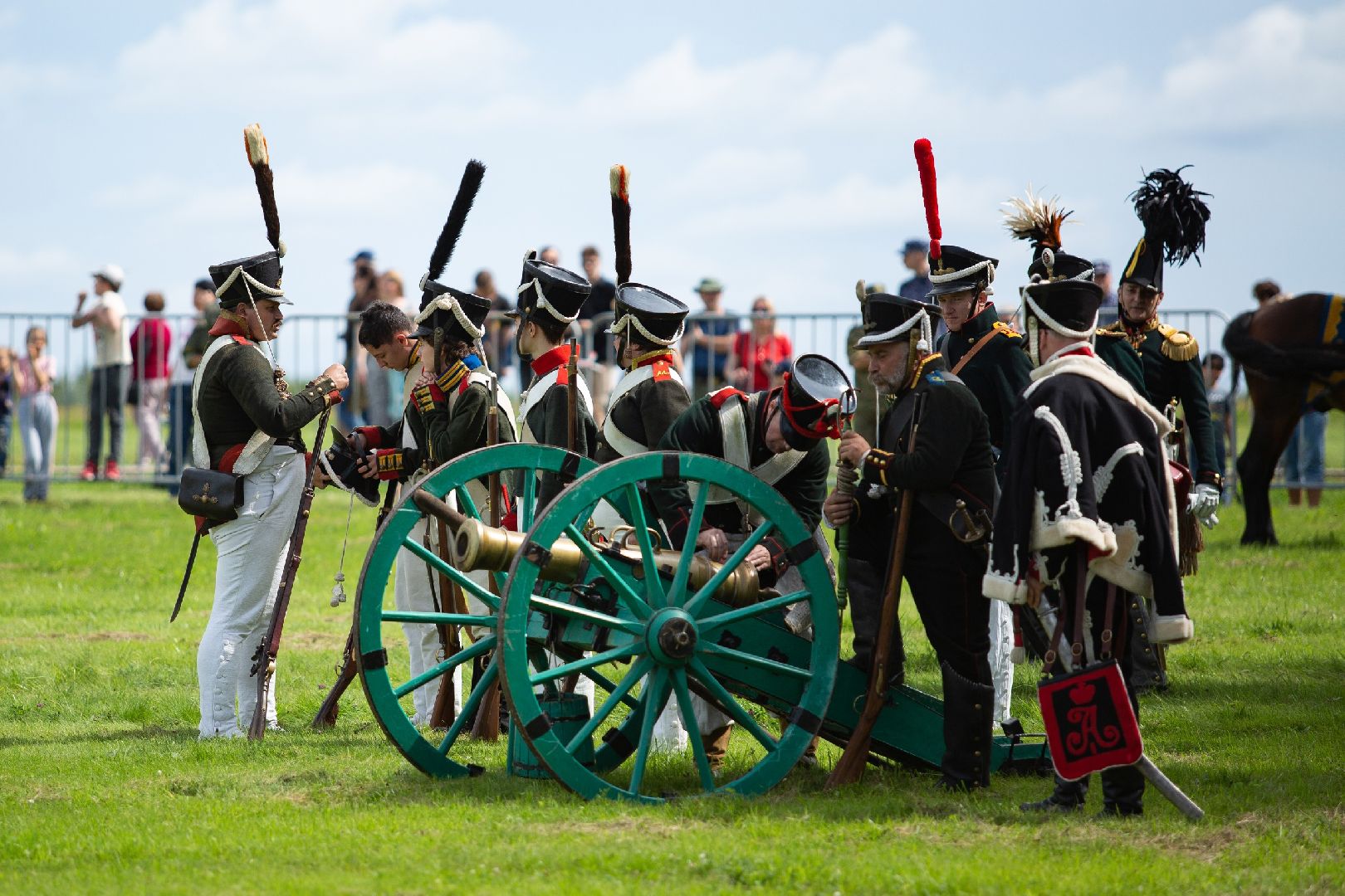 Можайск, Можайский городской округ, Подмосковье, фестиваль, партизаны, Бородинское поле, реконструкторы, Денис Давыдов, бой