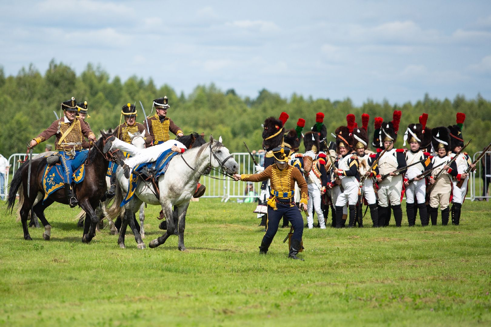 Можайск, Можайский городской округ, Подмосковье, фестиваль, партизаны, Бородинское поле, реконструкторы, Денис Давыдов, бой
