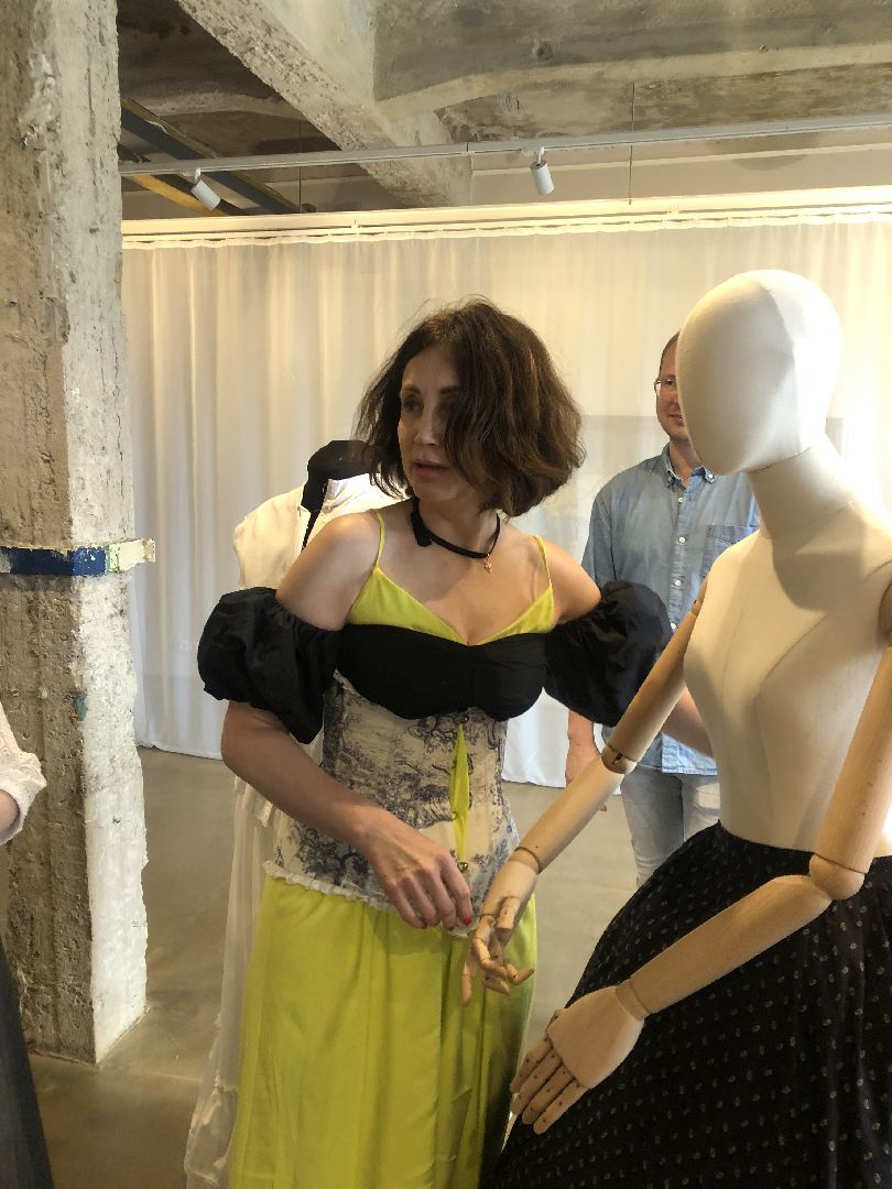 Коломна, мастерская, костюм