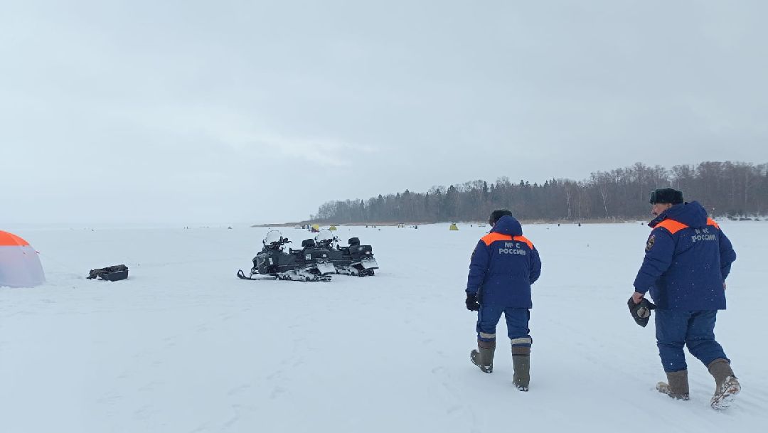 МЧС, спасатели, зимняя рыбалка, тонкий лед, Руза