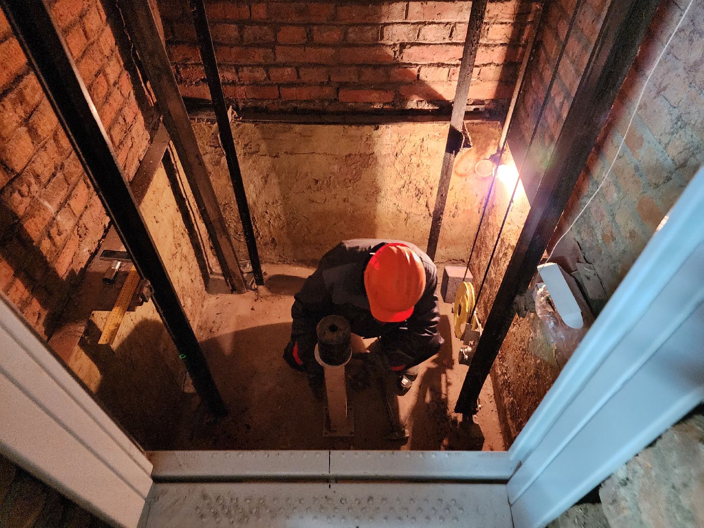 лифт, лифтостроительный завод, серпухов, жкх, ремонт, установка лифтов, улица фрунзе,