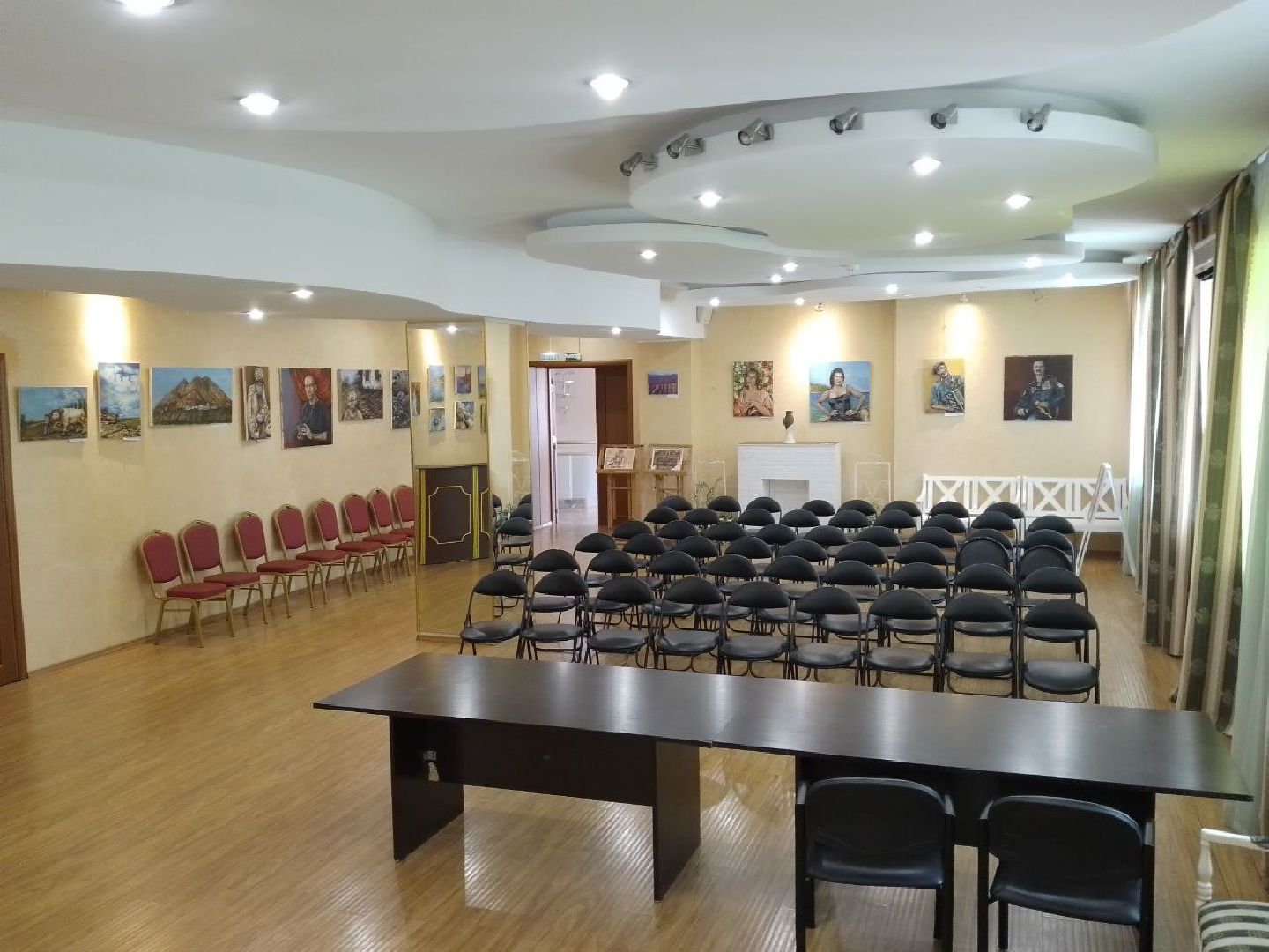 Чехов, культура, выставка, художник, Донбасс, картира