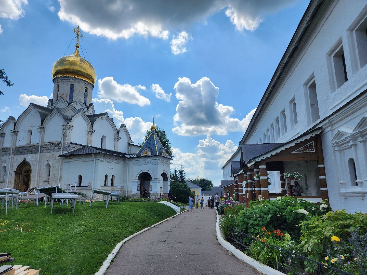 Звенигород, культура, православие, юбилей Саввино-Сторожевского монастыря, Российская академия живописи, ваяния и зодчества