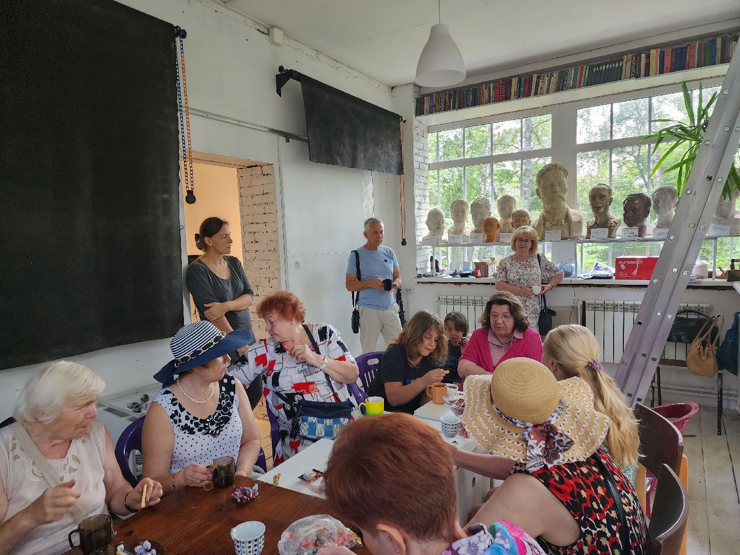 знаменитости, лето в подмосковье, доброе дело