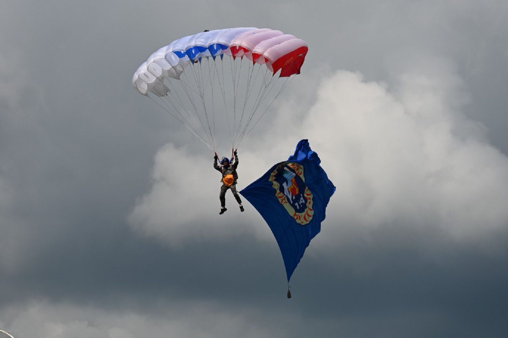 Чехов, ВДВ, аэроклуб ДОСААФ, Волосово, парашют