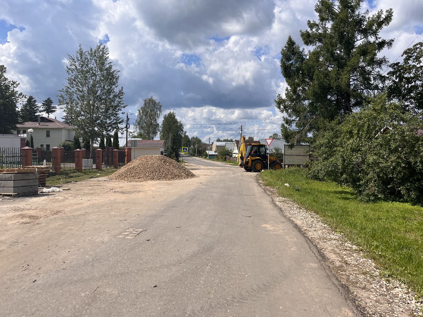 Дороги, асфальт, народные тропы