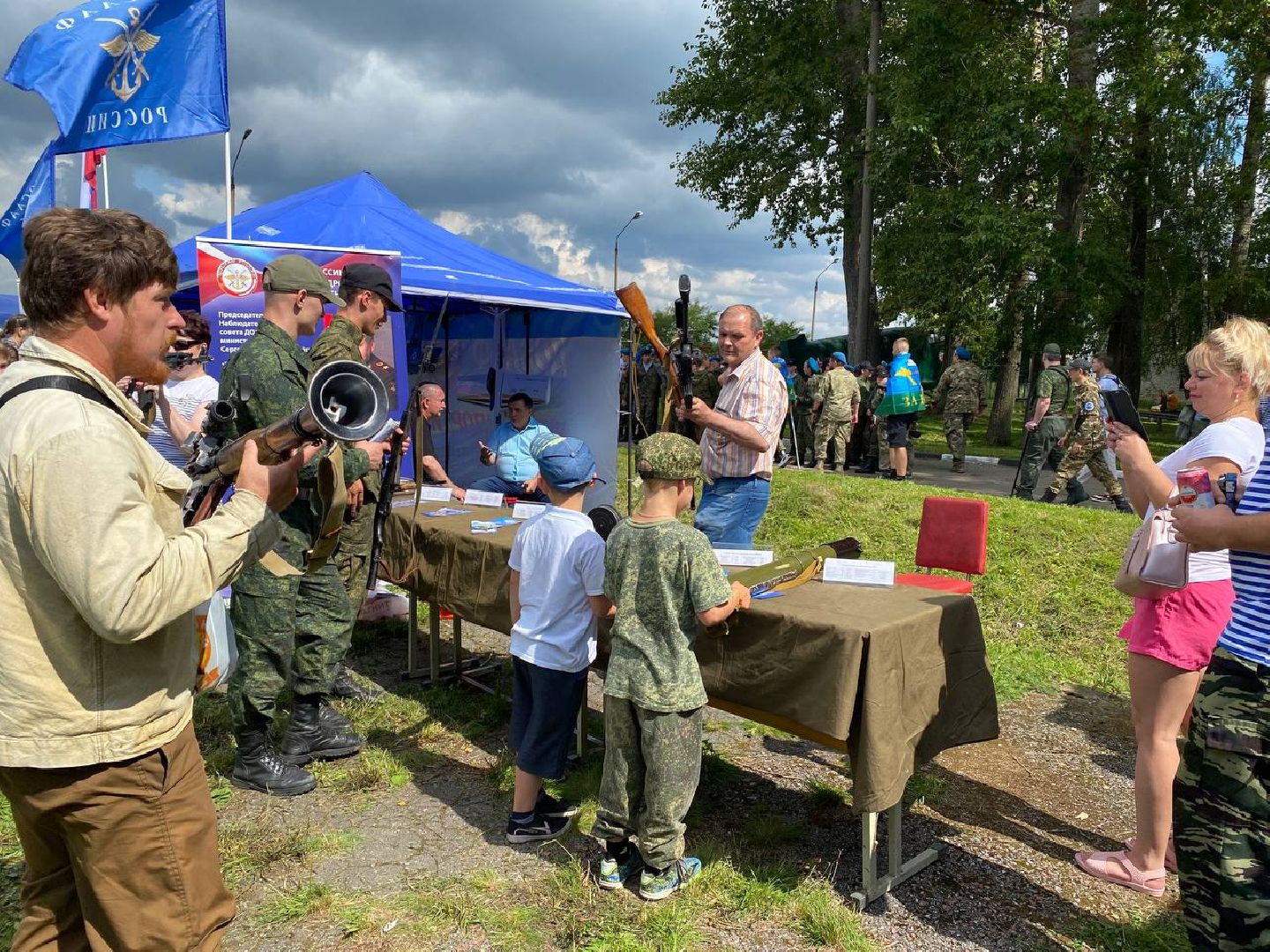 Чехов, ВДВ, праздник, аэроклуб, ДОСААФ