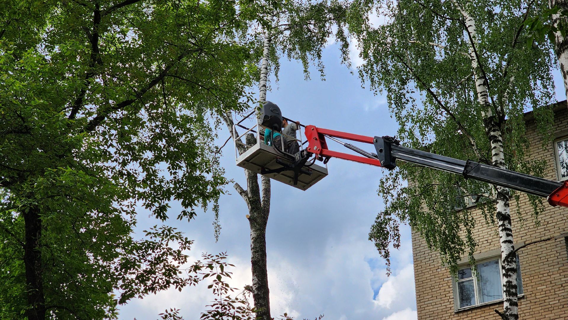 благоустройство, парковки, встречи с жителями,