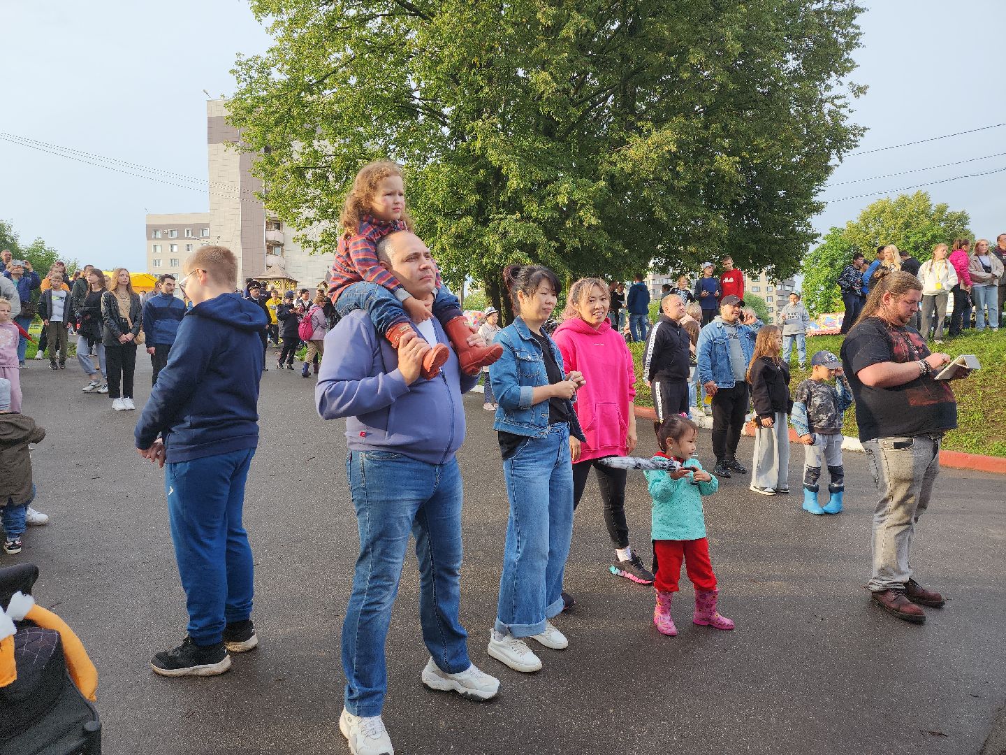 праздник; поселок; дата; ленинский округ