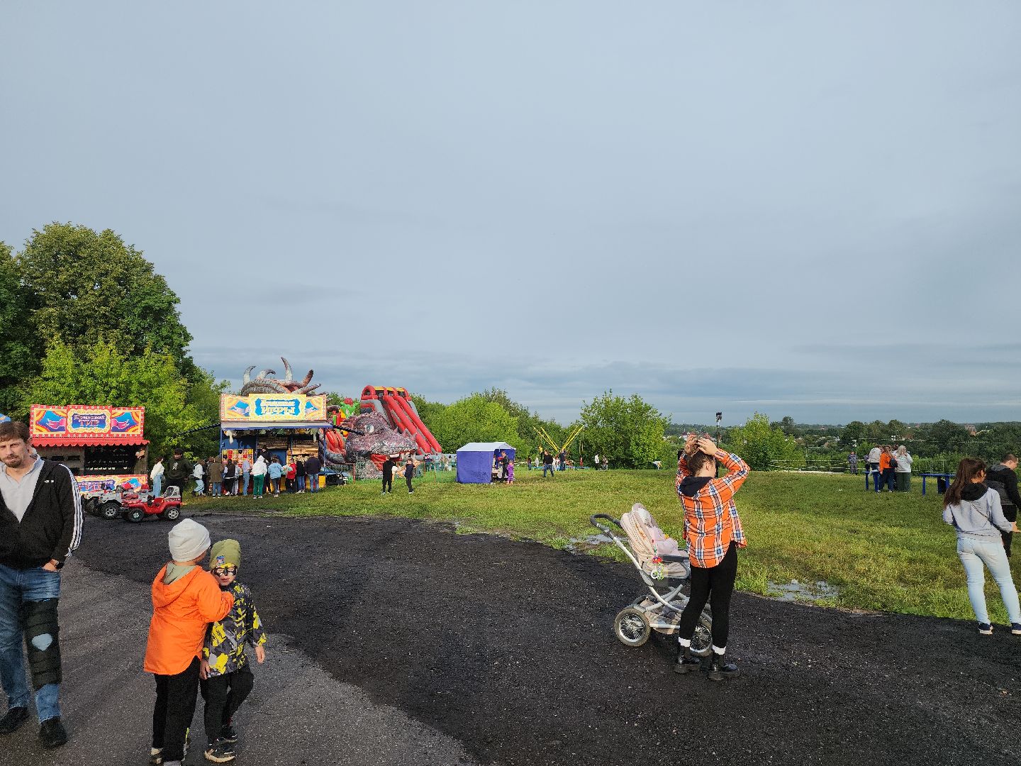 праздник; поселок; дата; ленинский округ