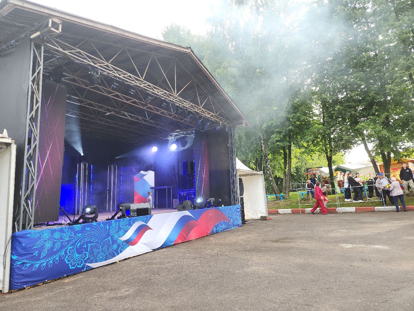 праздник; поселок; дата; ленинский округ