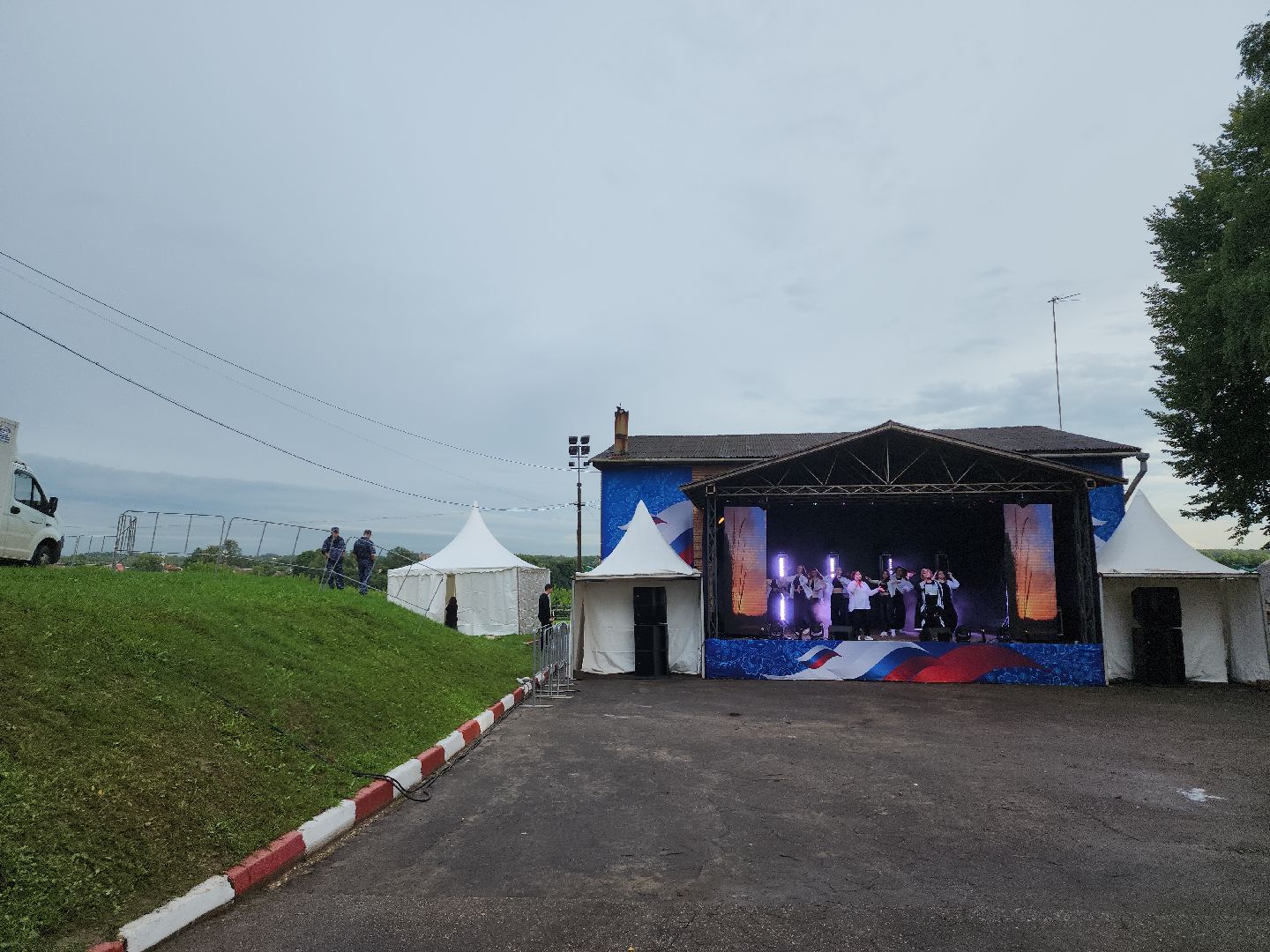 праздник; поселок; дата; ленинский округ