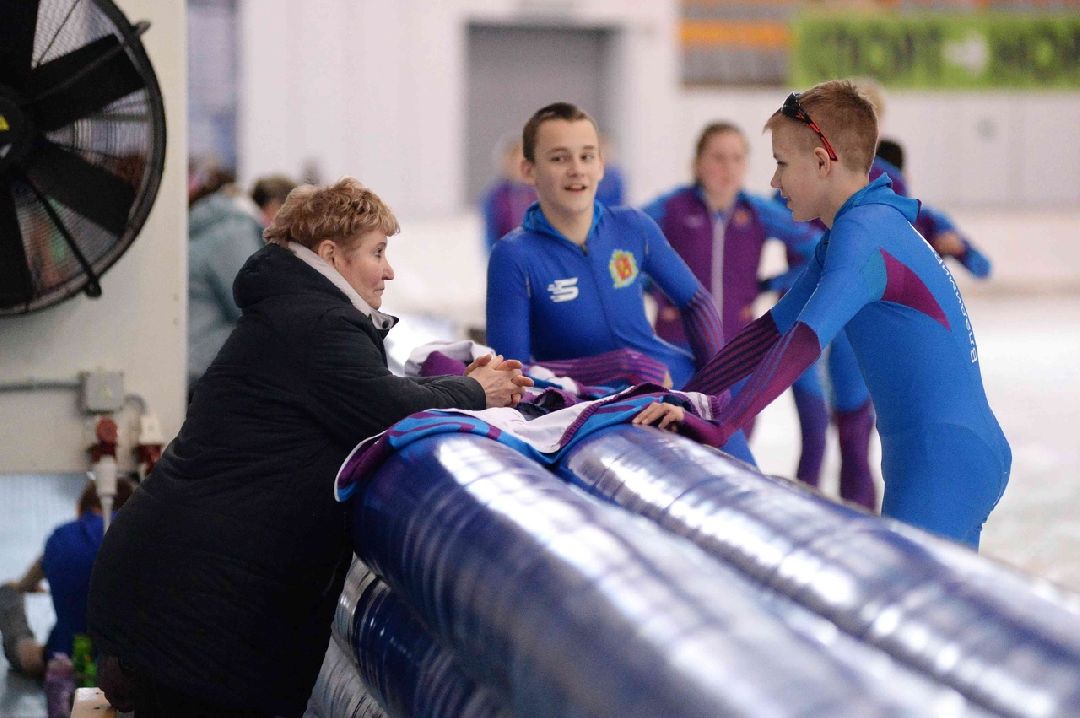 Коломна Общество