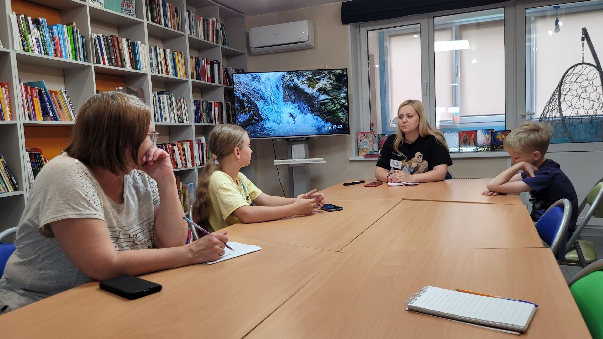 блогер; социальные сети; видное; курс