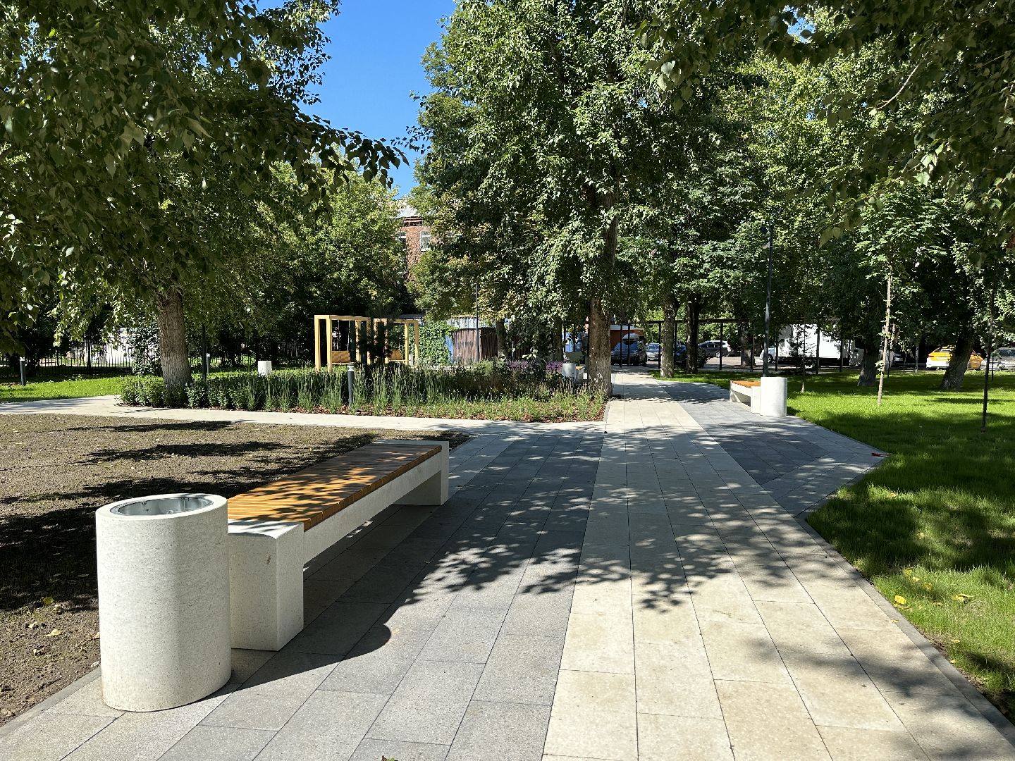 Реутов, Мемориал, Аллея славы, реконструкция, обновление, БТР, постамент, Герои