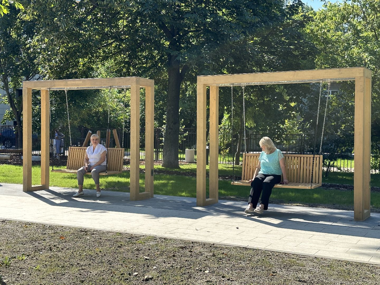 Реутов, Мемориал, Аллея славы, реконструкция, обновление, БТР, постамент, Герои