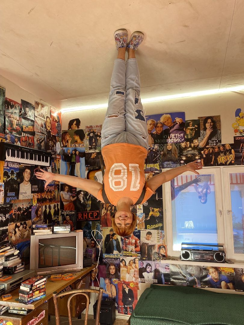 «Дом вверх дном», арт-объект, мурал, нейросеть, Балашиха, фестиваль уличного искусства «Культурный код»