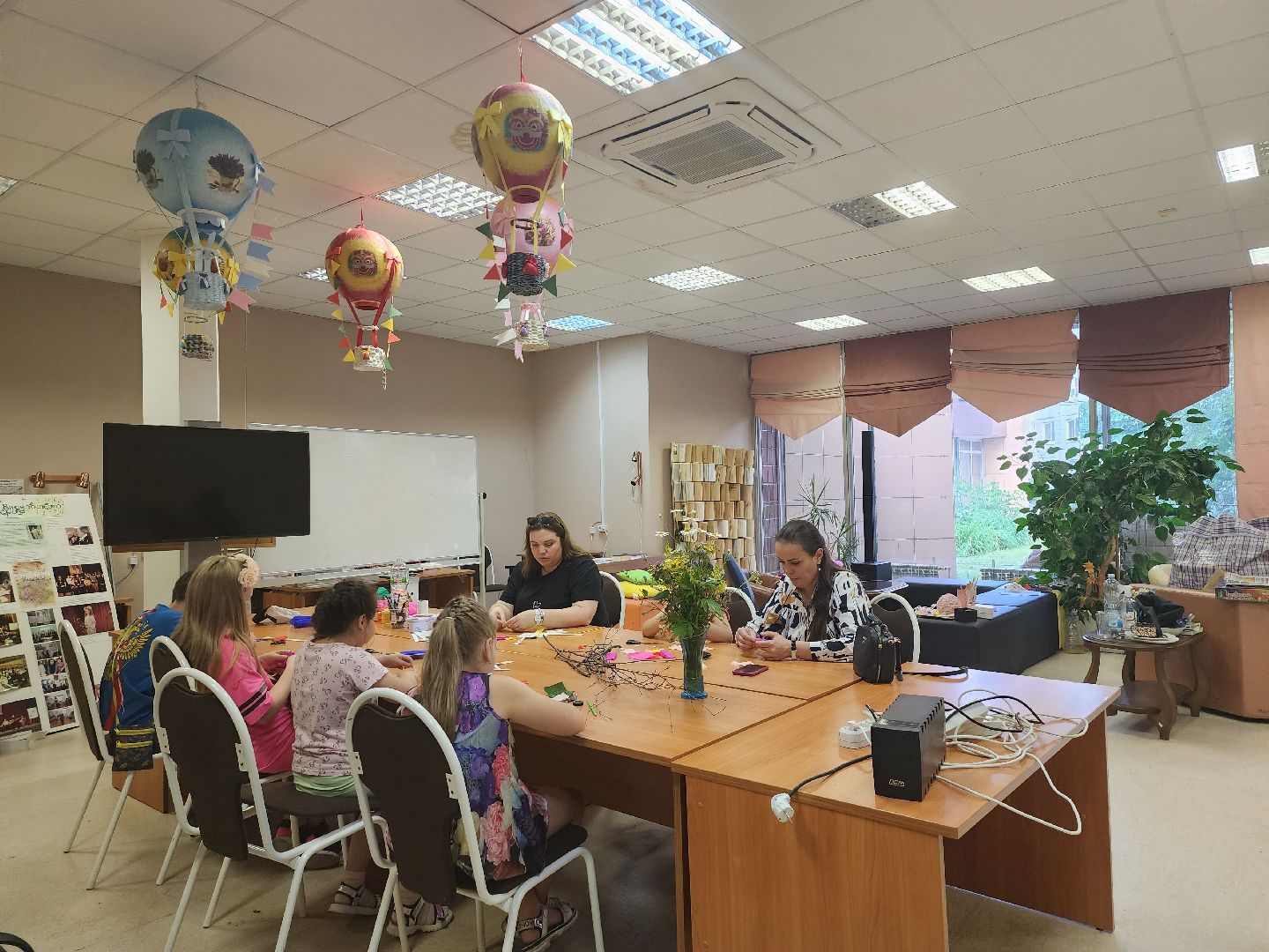 творчество; поделки; библиотека; видное; дети