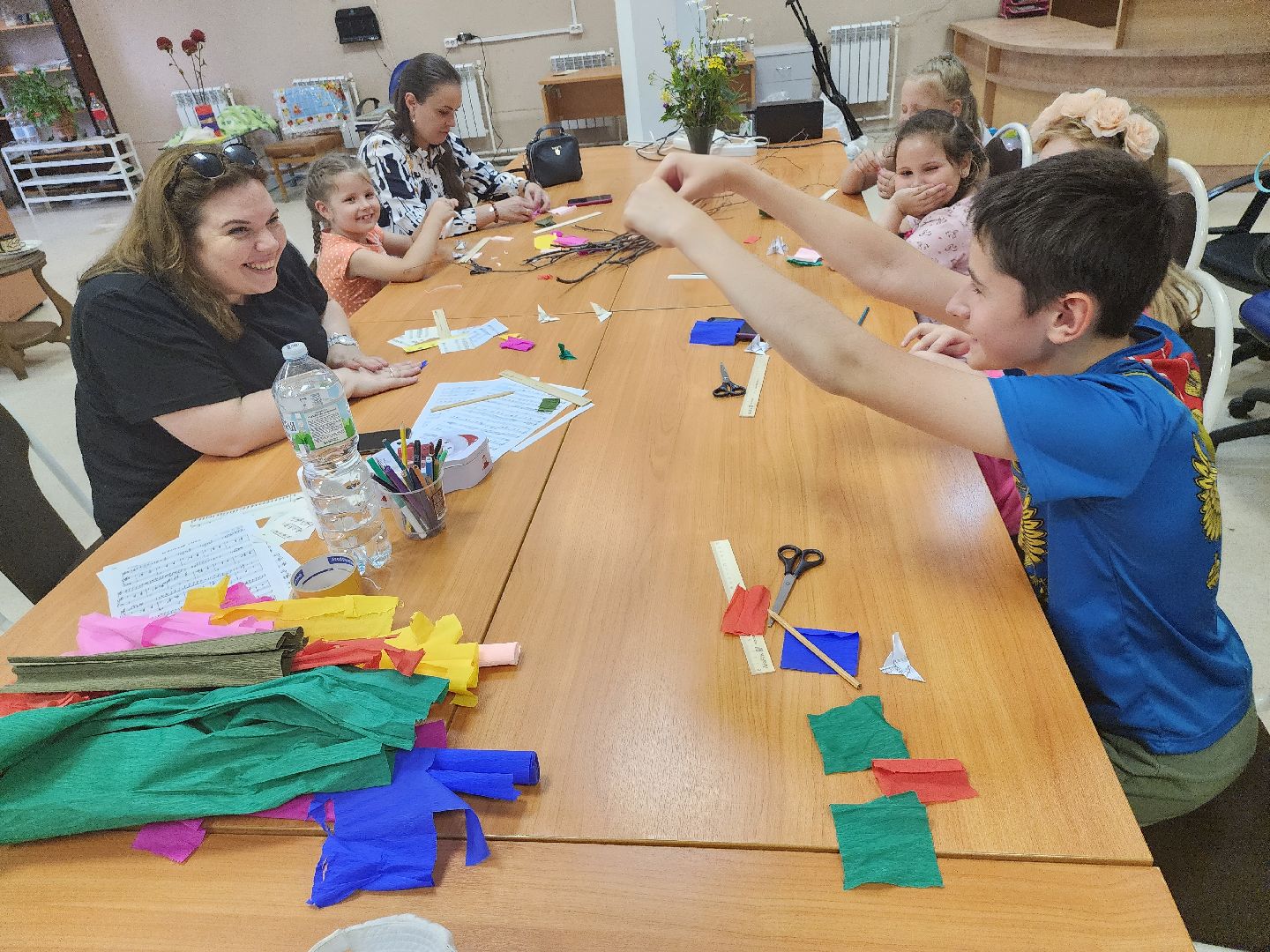 творчество; поделки; библиотека; видное; дети