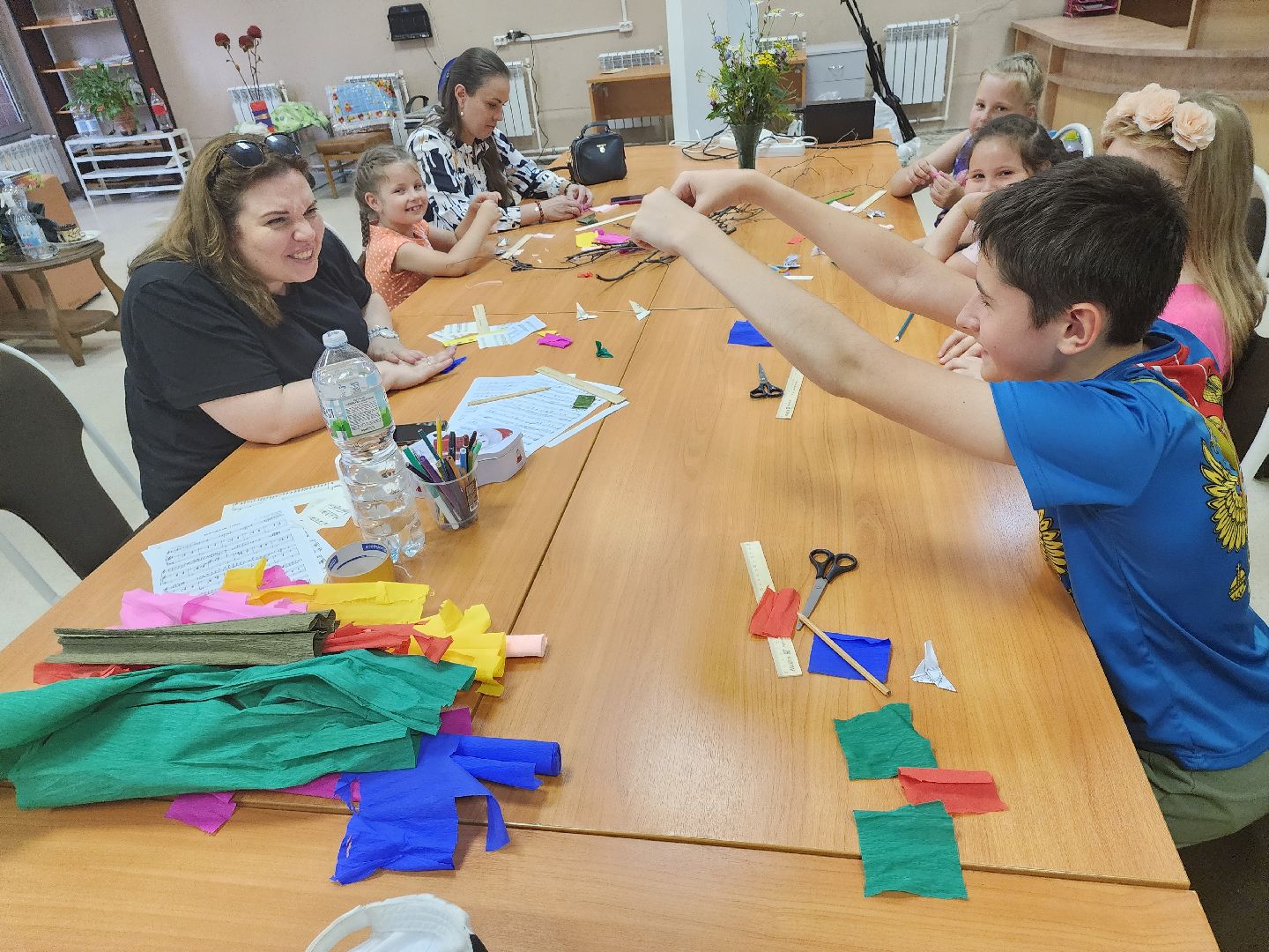 творчество; поделки; библиотека; видное; дети