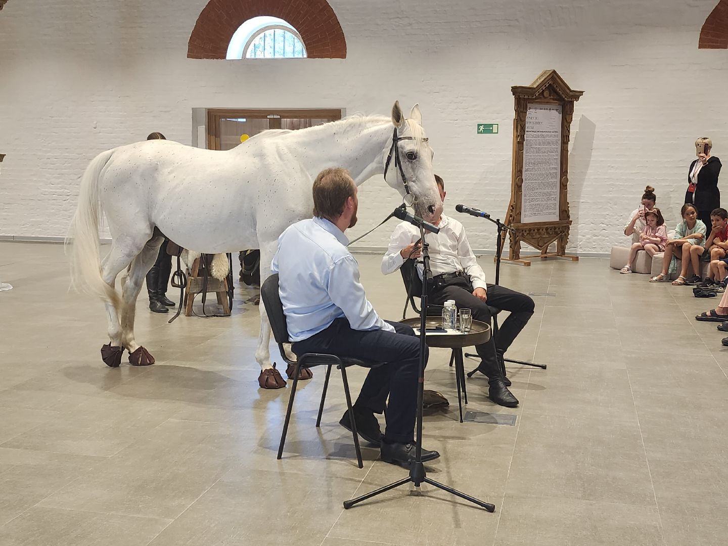 Звенигород, Звенигородский Манеж, конный клуб