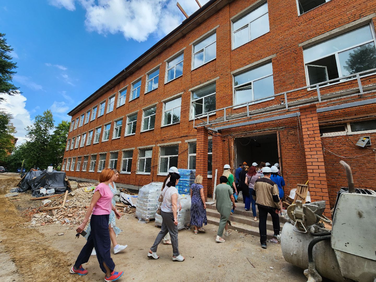 Серпухов, Подмосковье, Коган, депутат, капитальный ремонт, школа