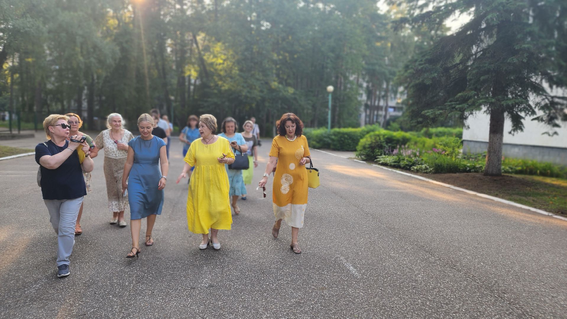 Лицей 2, мозаичное полотно, наследие, Протвино, общественность