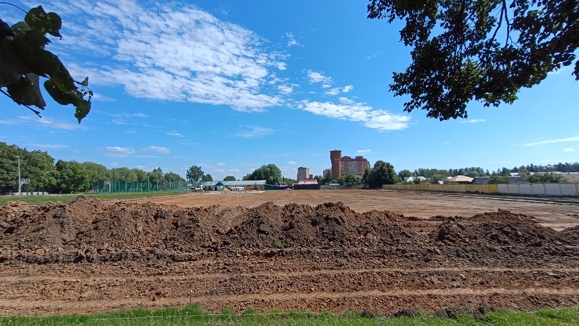 Лобня, стадион, реконструкция