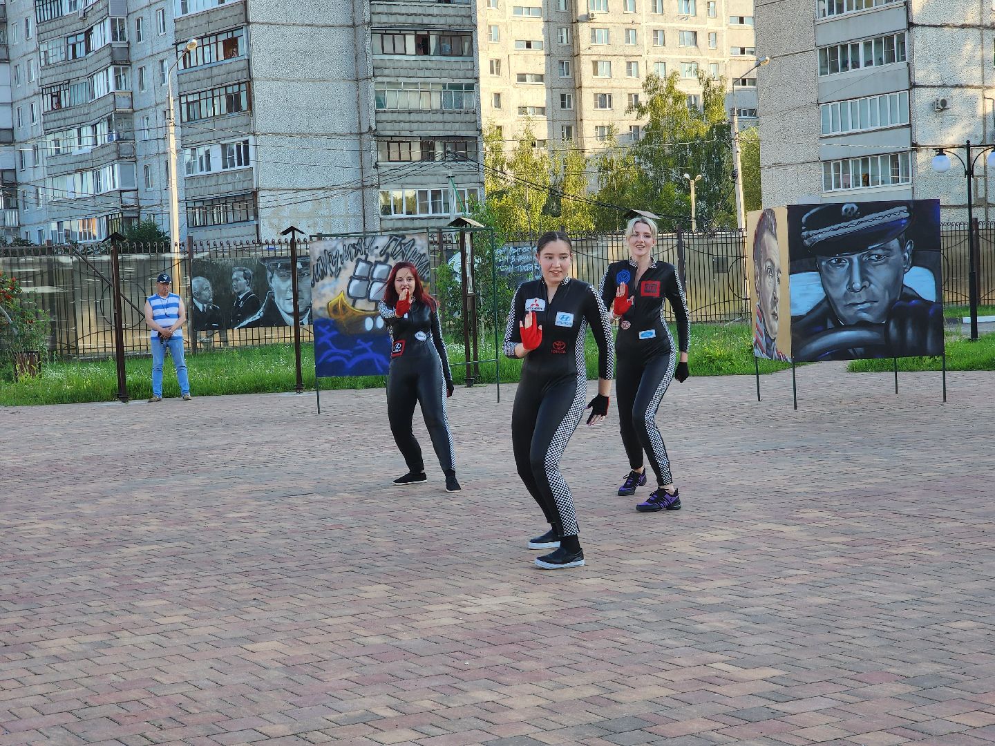 Павловский Посад, городской округ Павловский Посад, люди, Тихонов, творчество, граффити, общество