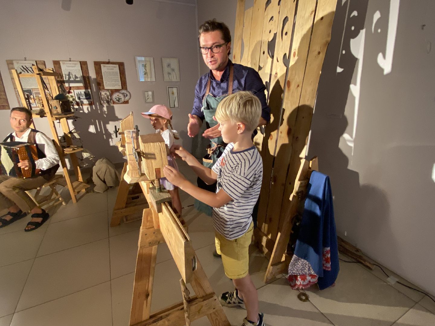 Балашиха, музей Картинка, Таратумб, Аленький цветочек