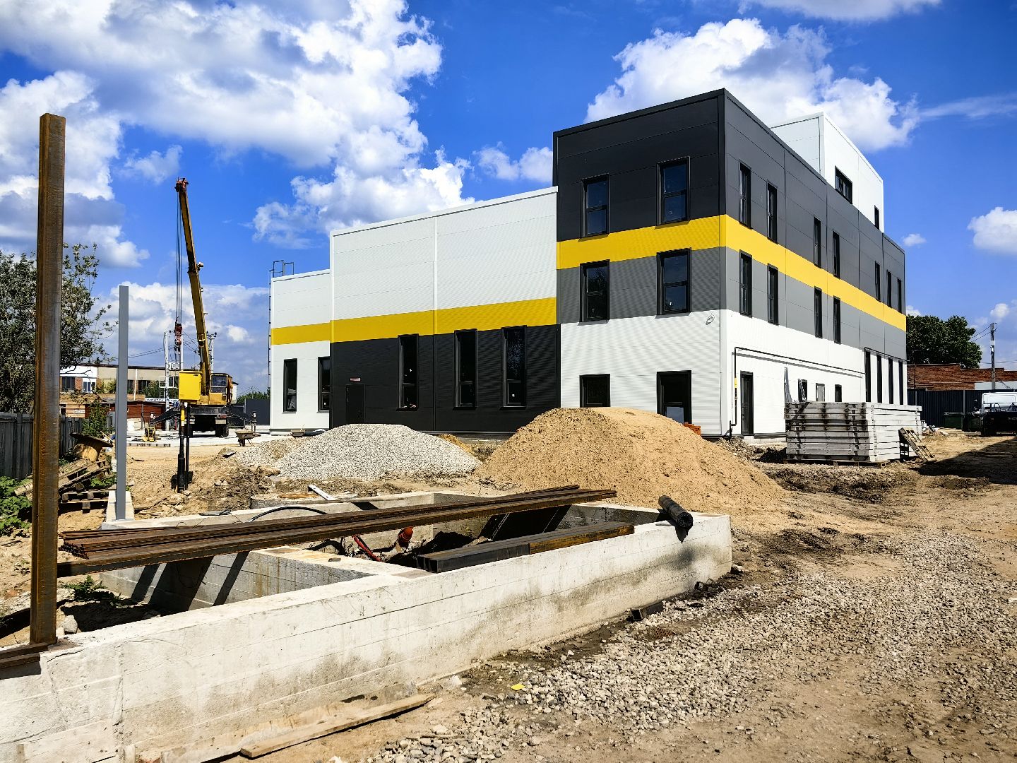 Дистрибьютор, техника, расширение, строительство