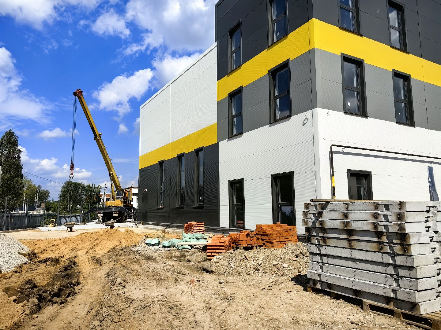 Дистрибьютор, техника, расширение, строительство