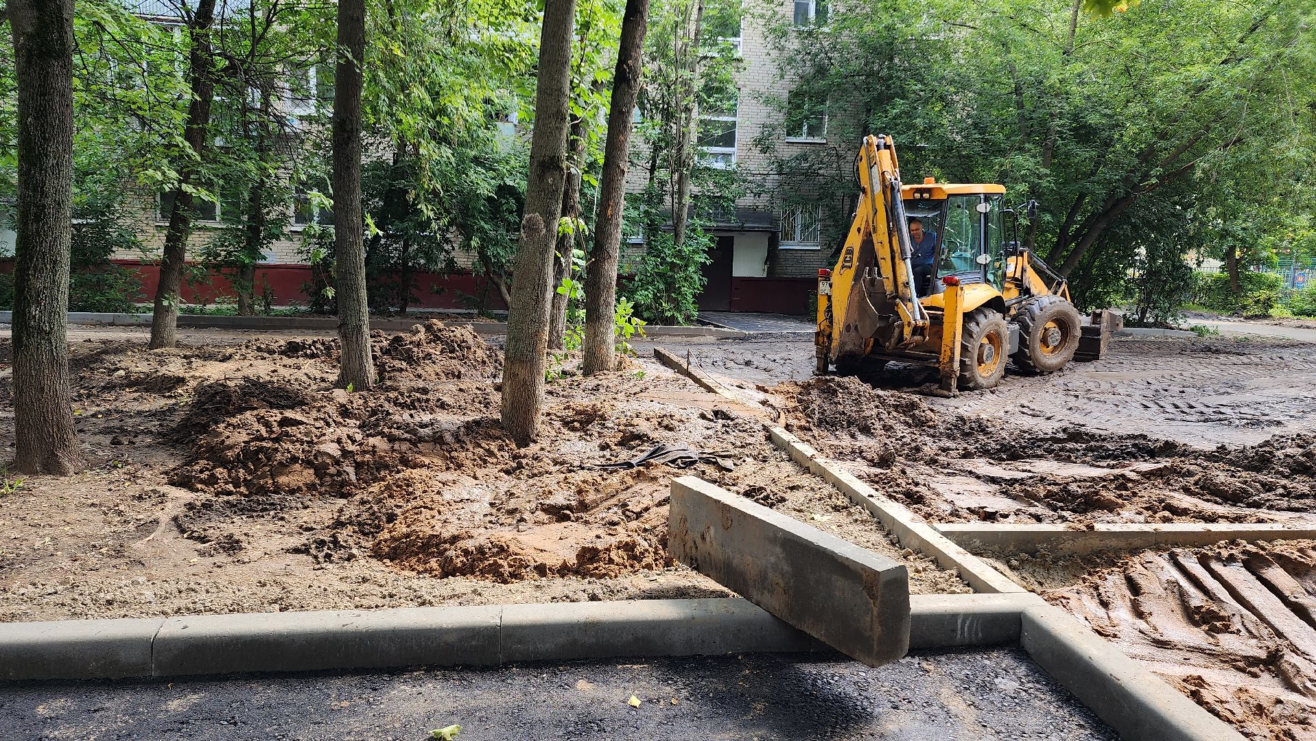 благоустройство, парковки, ремонт дорог,