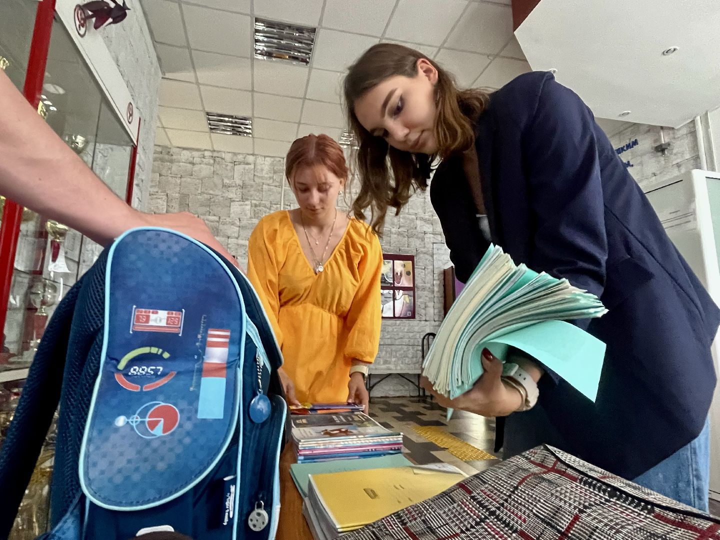 Наро-Фоминск, благотворительная акция, школа, сборы в школу, волонтёры Подмосковья