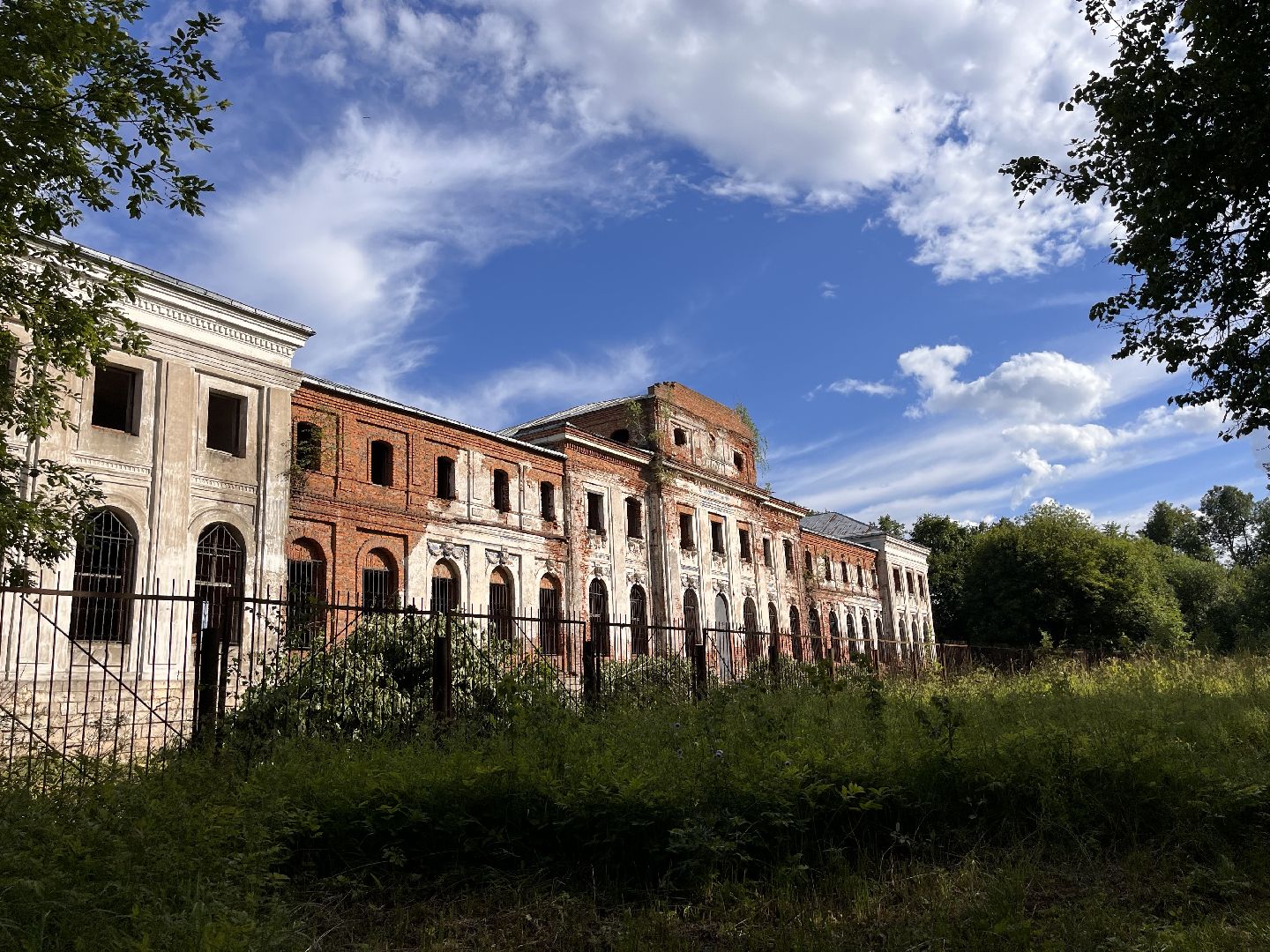 Волоколамск, усадьба, заброшка, заброшенная усадьба