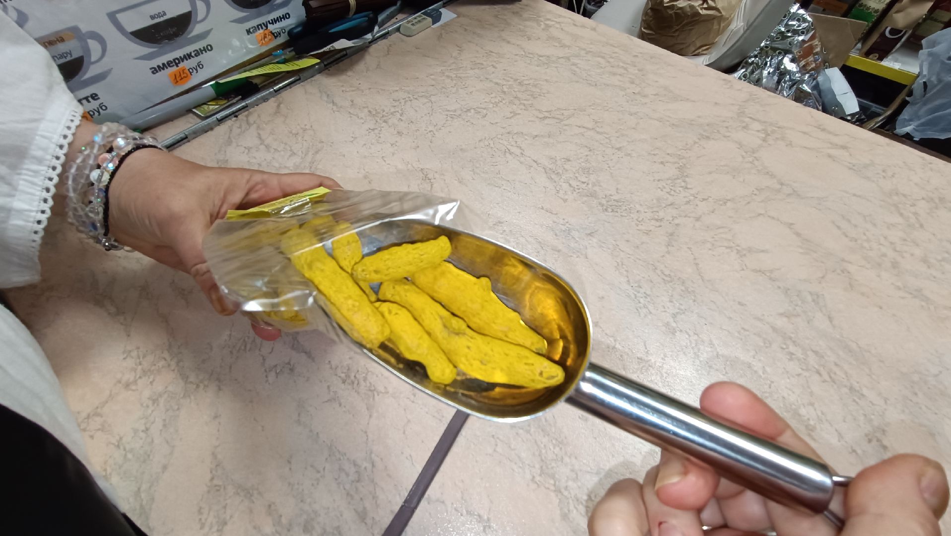 Лобня, экономика, чай