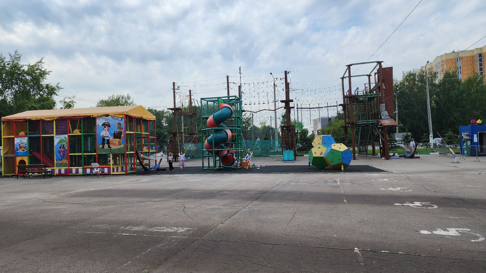 Долгопрудный, летние лагеря, спорт, музей спорта, фестиваль красок