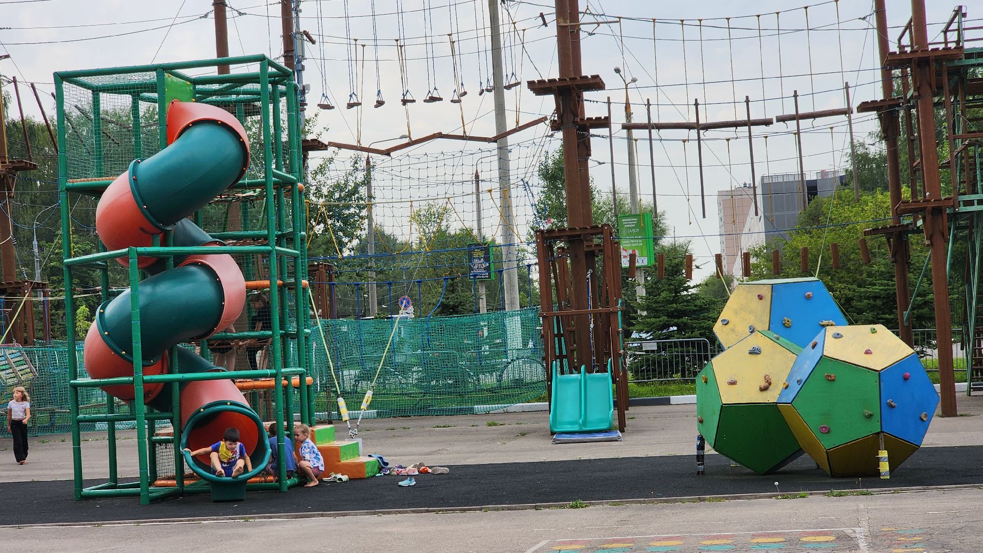 Долгопрудный, летние лагеря, спорт, музей спорта, фестиваль красок