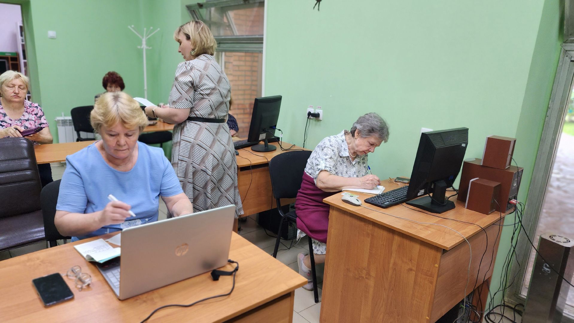 активное долголетие, библиотека, Протвино, твой друг-смартфон, компьютерная грамотность